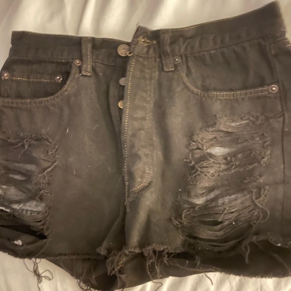Black Vintage Levi cutoff shorts (best for size 25-26). - Picture 4 of 4